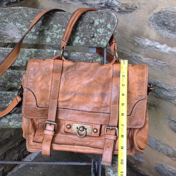 Frye Handbags - Frye tan leather bag